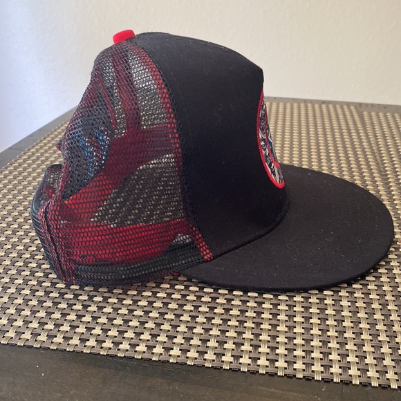 Captain America Hat - Picture 4 of 4